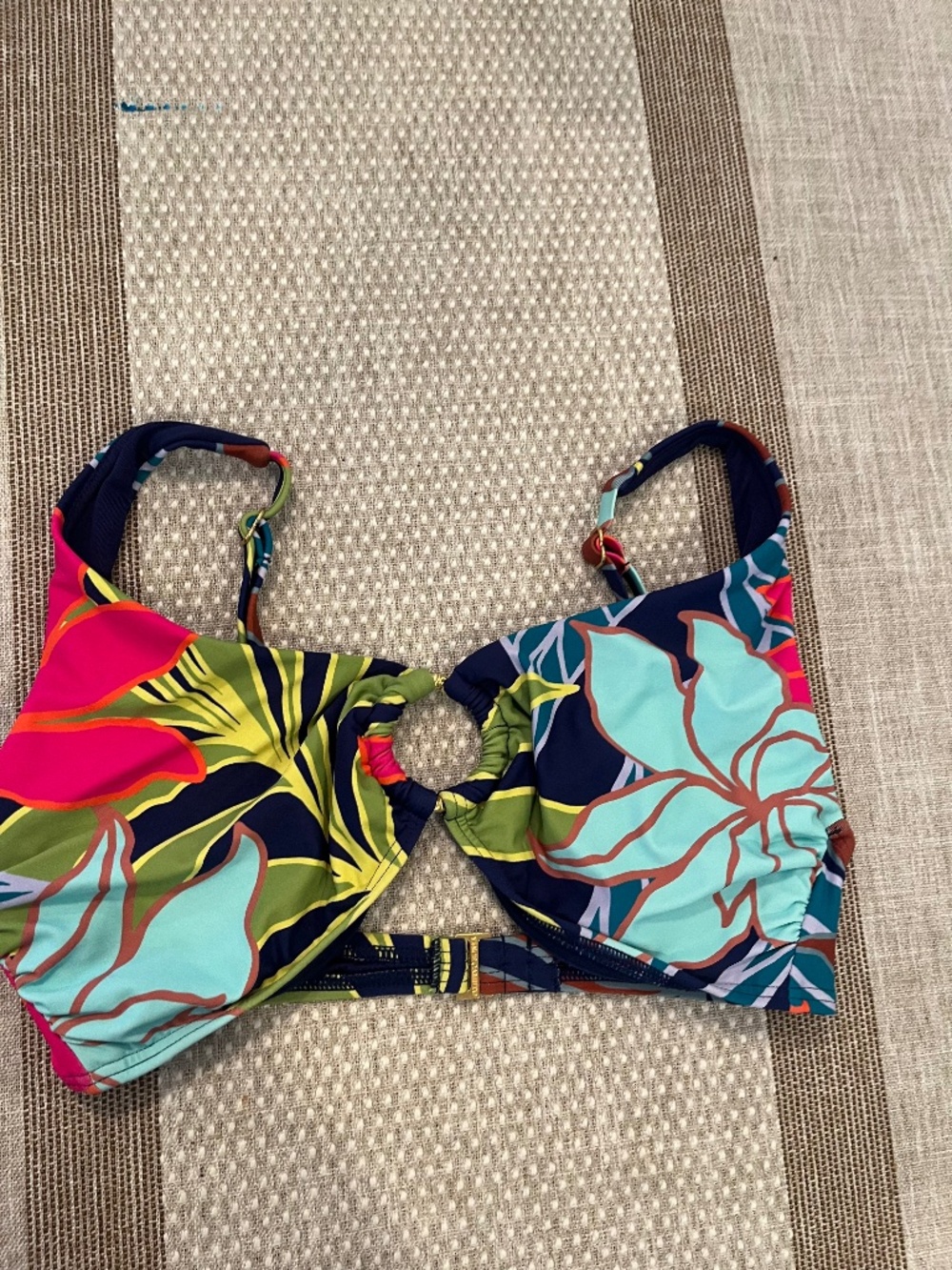 Vince Camuto Bikini Top Swimsuit Cutout Ring Floral Tropical Size S